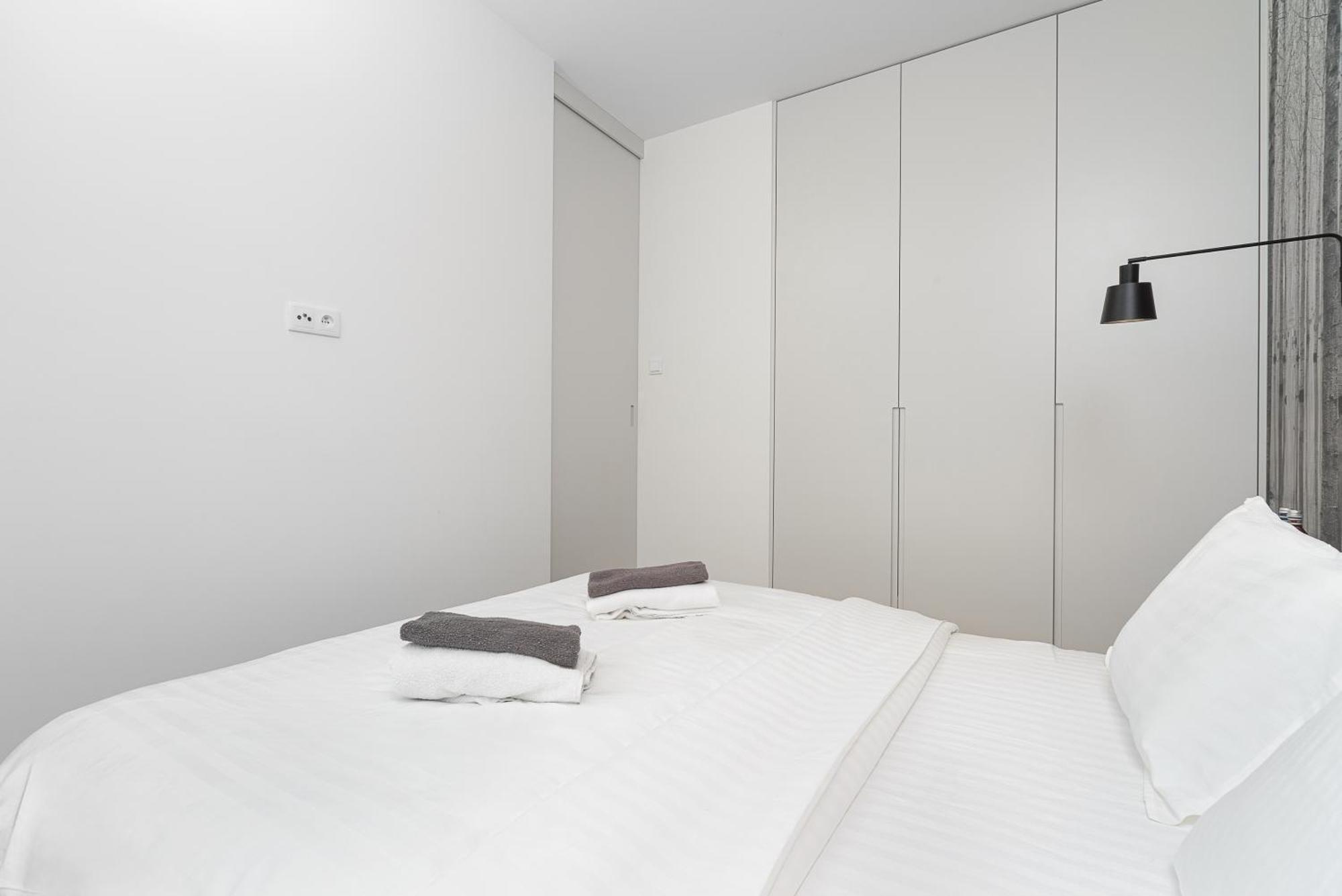 Luxury Apartments Mennica Residence With Parking Warsaw Luaran gambar